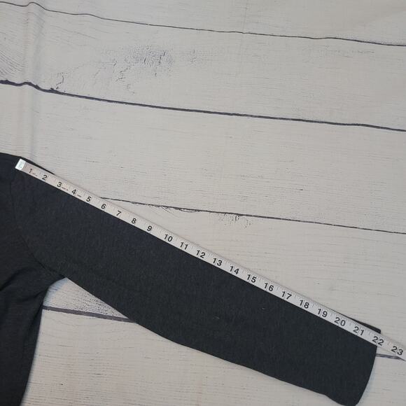 Harley-Davidson Size L Gray Long Sleeve V-Neck Duluth MN Logo Graphic Tee - Picture 7 of 10